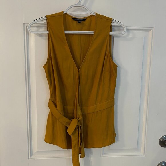 Banana Republic Women’s Wrap Top Sleeveless Side Tie Mustard Yellow Sz. XS - Picture 1 of 3